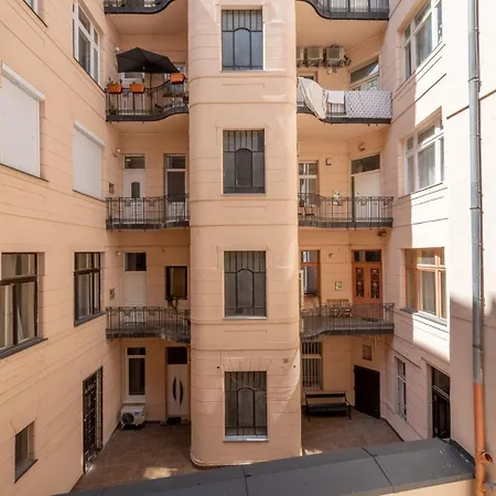 Liana-luxury And Flat * Budapest