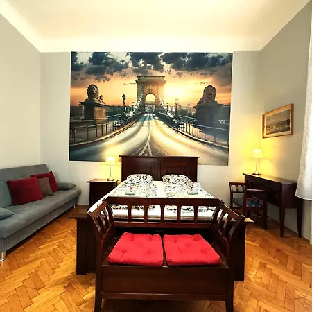 Liana-luxury And Flat *