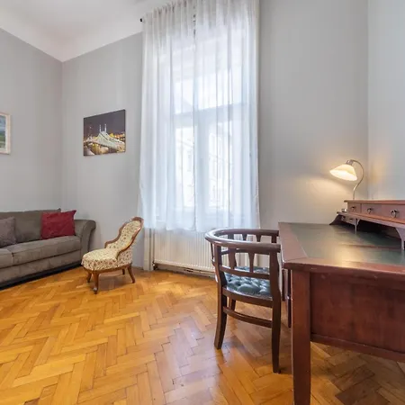 Liana-luxury And Flat Lejlighed
