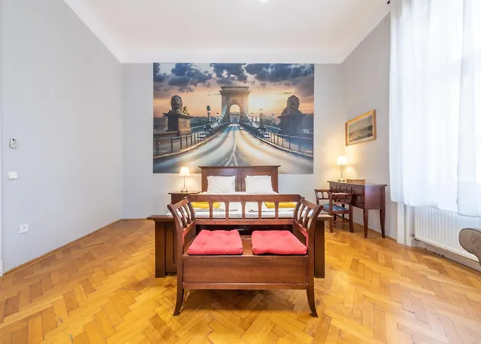 Liana-luxury And Flat *