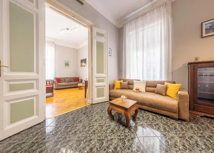 Liana-luxury And Flat Appartement