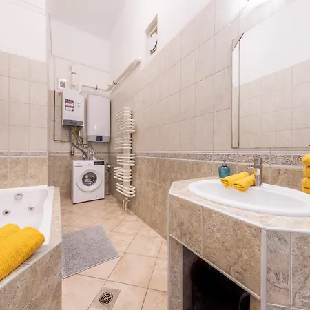 Liana-luxury And Flat Lägenhet Budapest